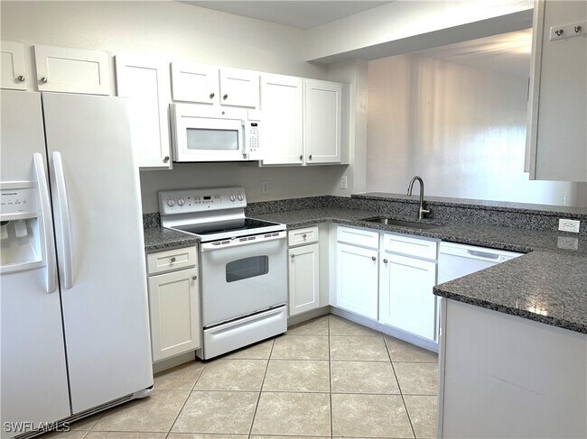 Primary Photo - 10030 Maddox Ln