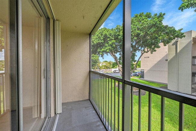 Building Photo - 7173 Orange Dr