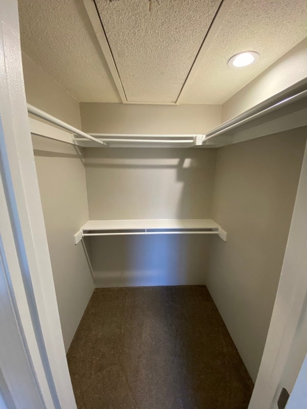 Building Photo - 882 S Reed Ct