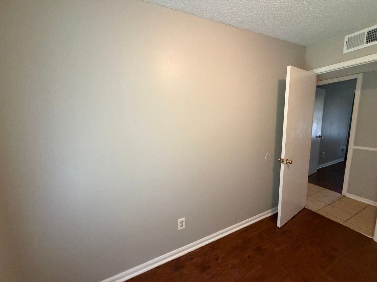 Building Photo - 5071 Gray Dr