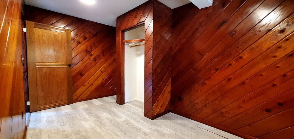 Building Photo - 787 Applewood Rd