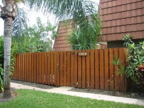 Building Photo - 3216 Spanish Wells Dr