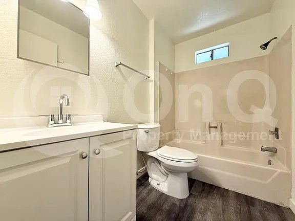 Building Photo - 3002 E Waltann Ln