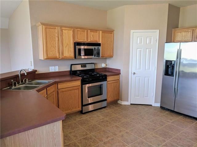 Building Photo - 2200 Fieldcrest Dr