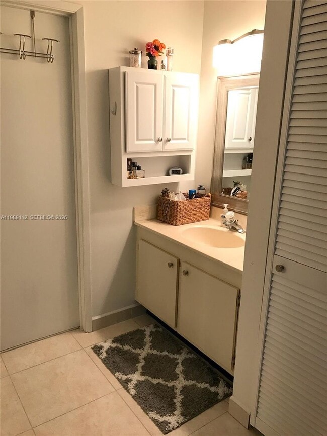 Building Photo - 8811 SW 132nd Pl