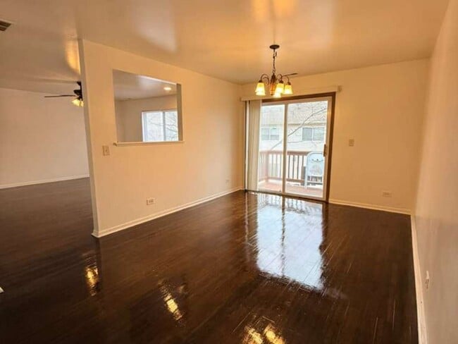 Building Photo - 345 Abington Woods Dr