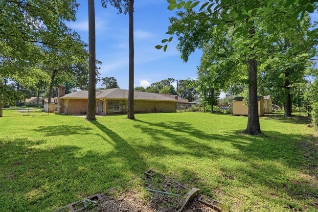 Building Photo - 25611 Timberlane Dr