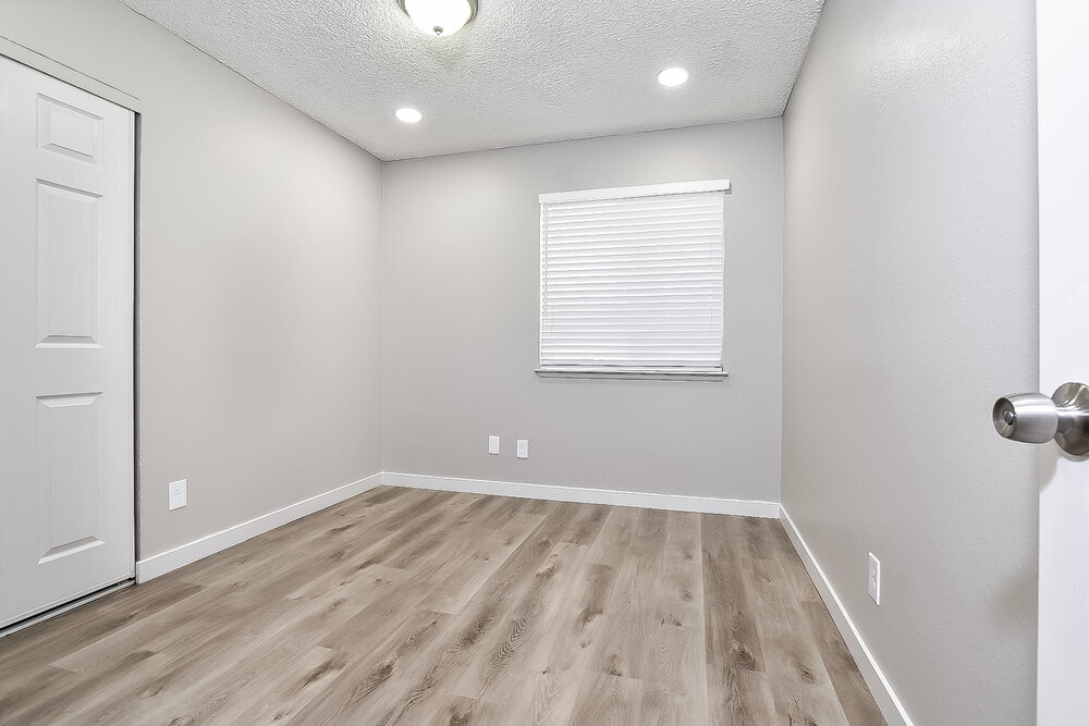 Building Photo - 8424 Lomack Ct