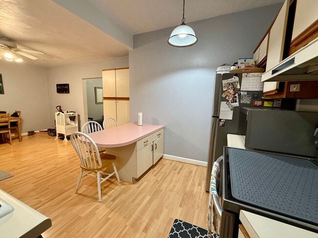 Building Photo - Charming 2-bedroom, 1-bath condo in the heart of Ghent