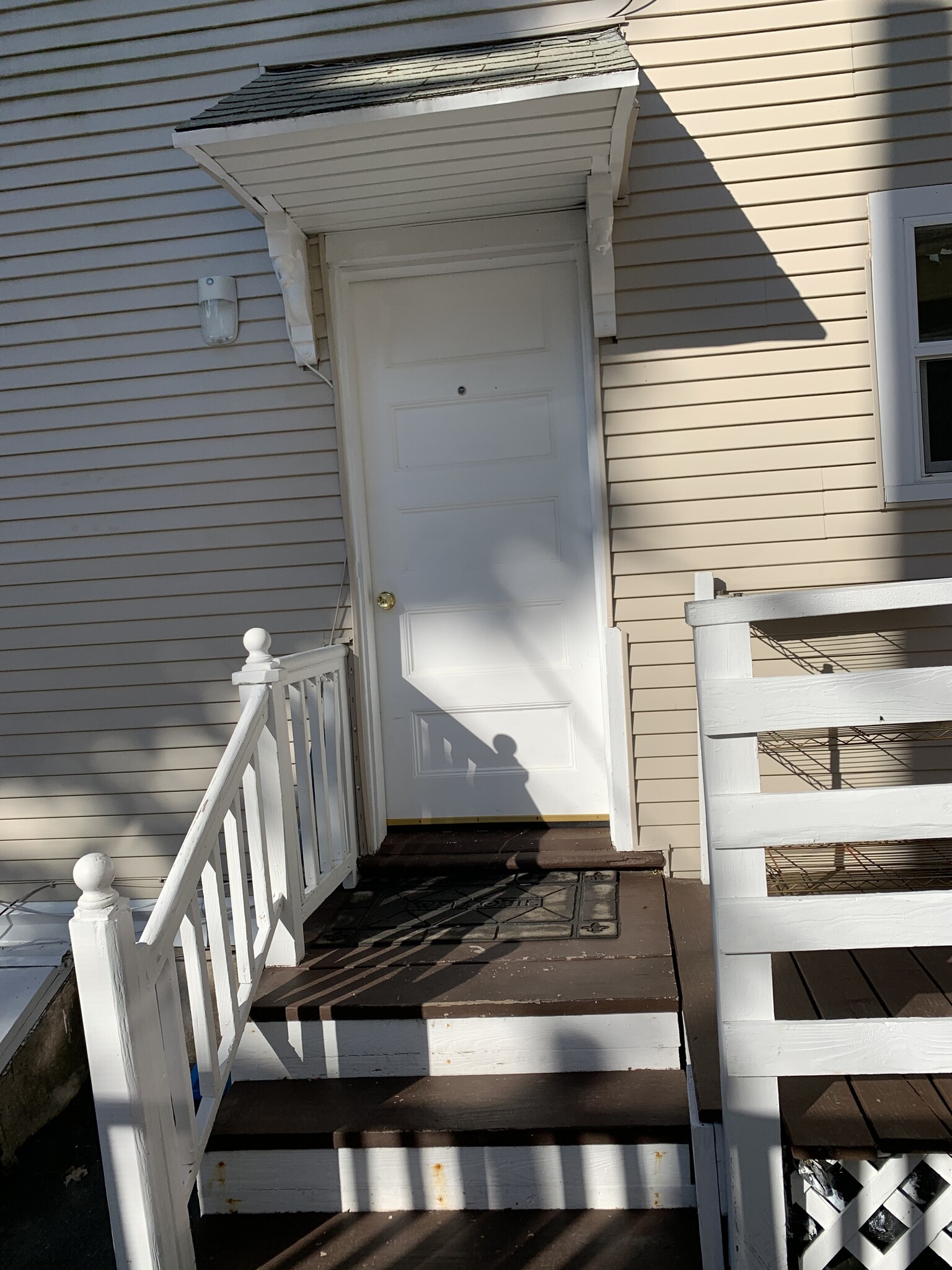 Building Photo - 38 Farquhar St