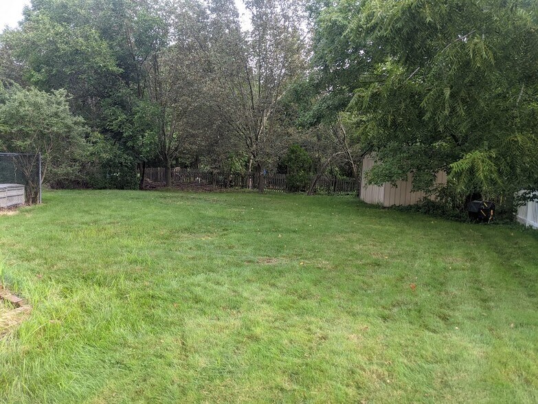 Building Photo - 189 Danielson Pike