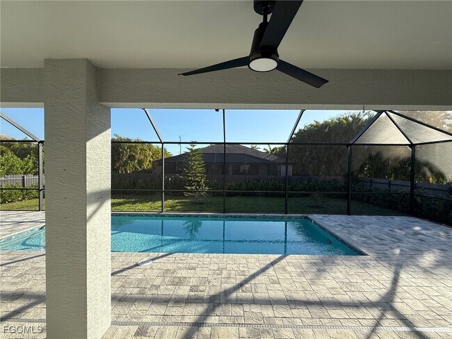 Building Photo - 4627 Agualinda Blvd