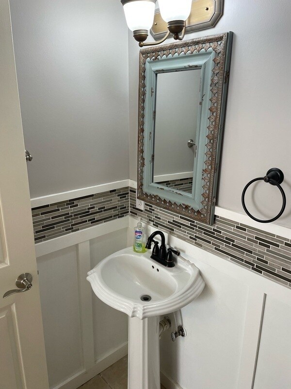 Building Photo - 1325 Stone Rd