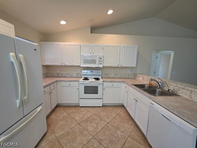 Building Photo - 6135 Higgins Ave