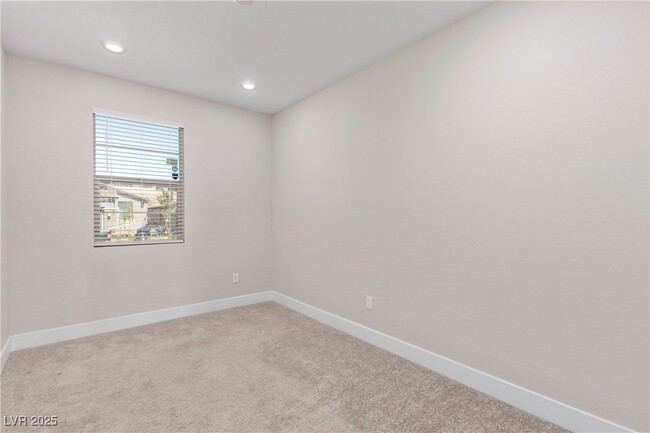 Building Photo - 52 Stone Blf Ln