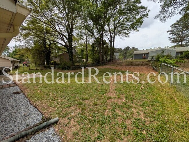 Building Photo - 5731 Buck Ct