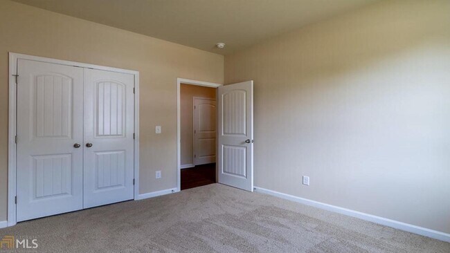 Building Photo - 150 Filson Dr