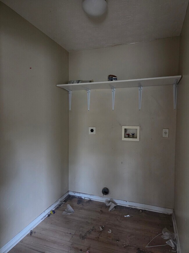 Building Photo - 2139 Trapp Ct