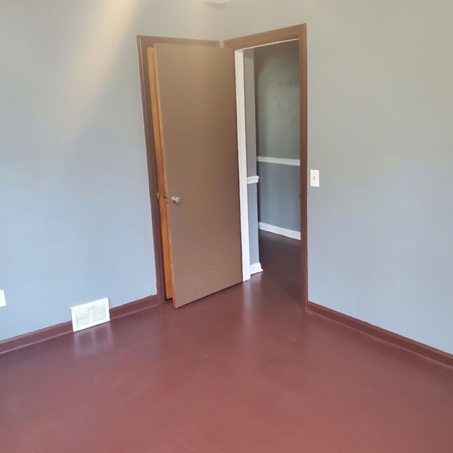 Building Photo - 3BDRM HOUSE FOR RENT