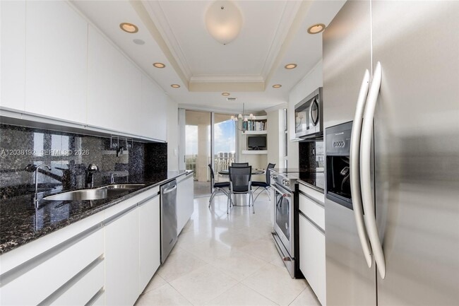 Building Photo - 4000 Towerside Terrace