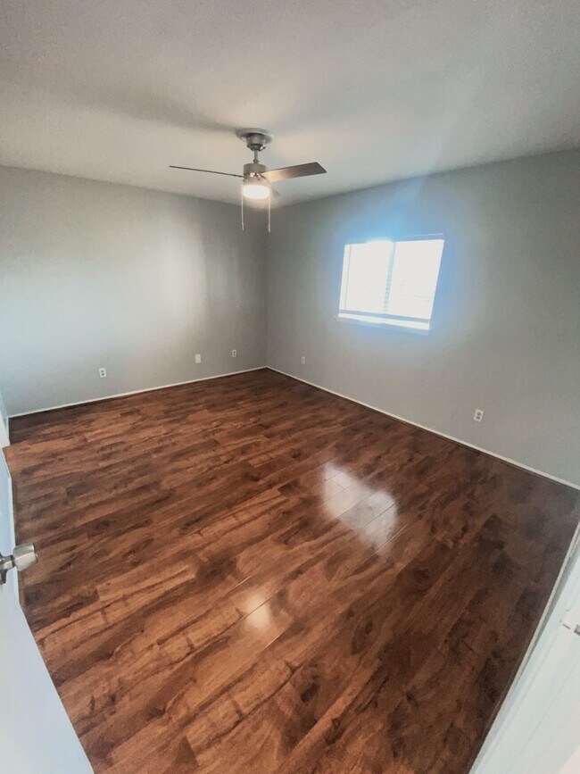 Building Photo - 2210 Dorrington St