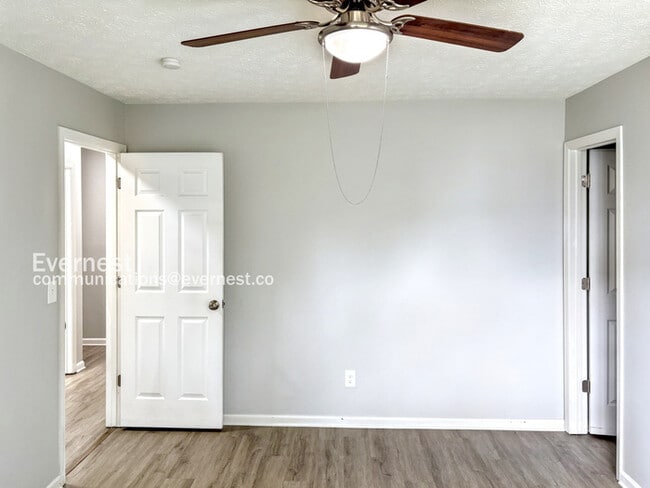 Building Photo - 1443 Tall Pine Ct