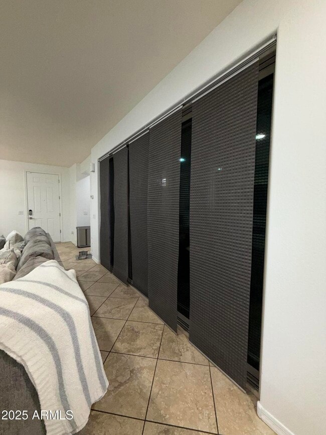 Building Photo - 9242 W Meadow Dr