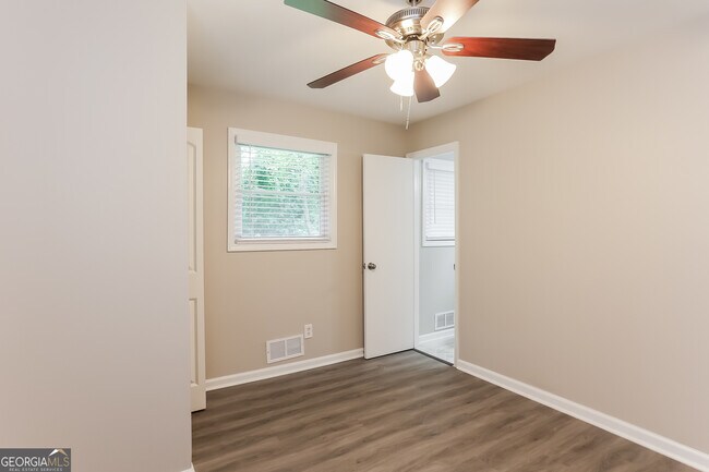 Building Photo - 4771 Baron Rd