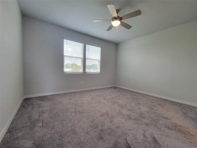 Building Photo - 1301 Showbox St