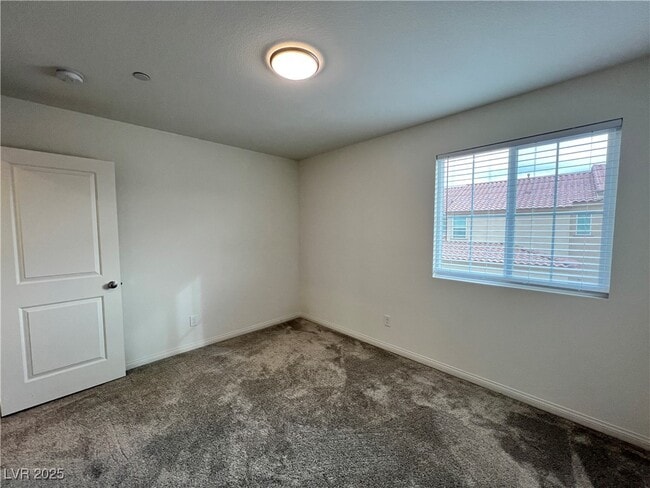 Building Photo - 2824 Abrantes Pl