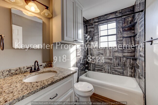 Building Photo - 3 Bed | 1 Bath near Rose District BA!