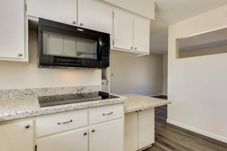 Building Photo - 5333 E Adobe Rd