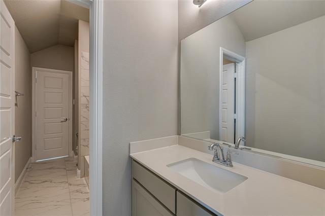 Building Photo - 2188 Passionflower Rd