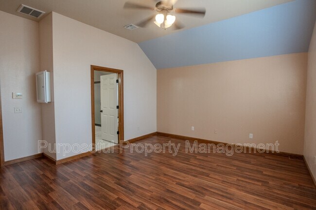 Building Photo - 8833 NW 114th Cir