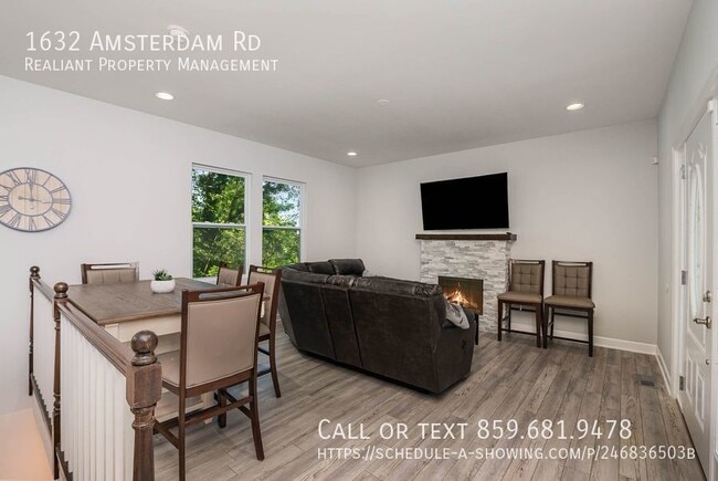 Building Photo - 1632 Amsterdam Rd