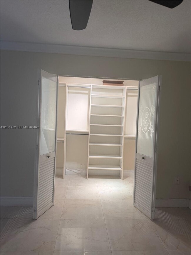 Building Photo - 16100 Kilmarnock Dr