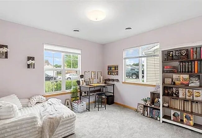 Building Photo - West Side Duplex!