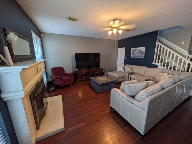 Building Photo - 9222 Symphonic Ln