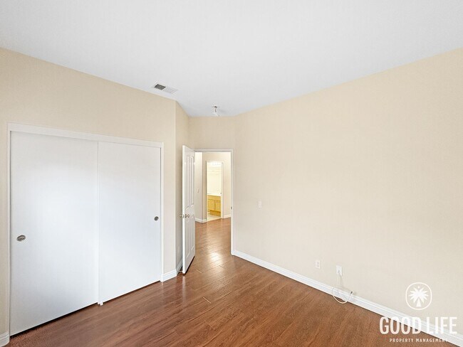 Building Photo - Gorgeous 3B/2BA House w/ Attached Garage, Storage Sheds, and Tons of Space!