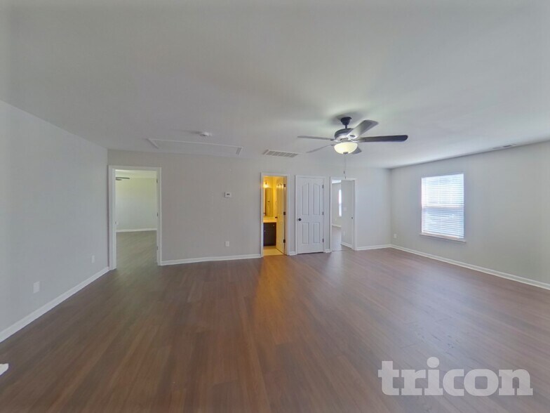 Building Photo - 1522 Ladora Dr