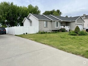 Building Photo - 1461 W 3895 S