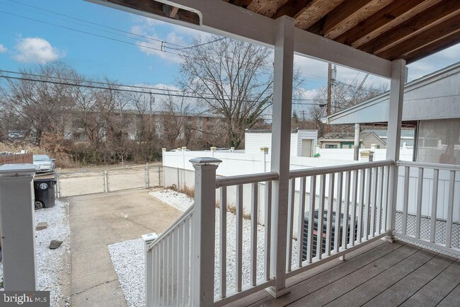 Building Photo - 7631 Charlesmont Rd