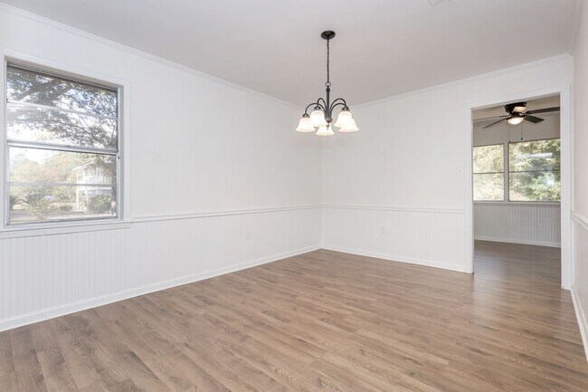 Building Photo - Home for Rent on the Bayou