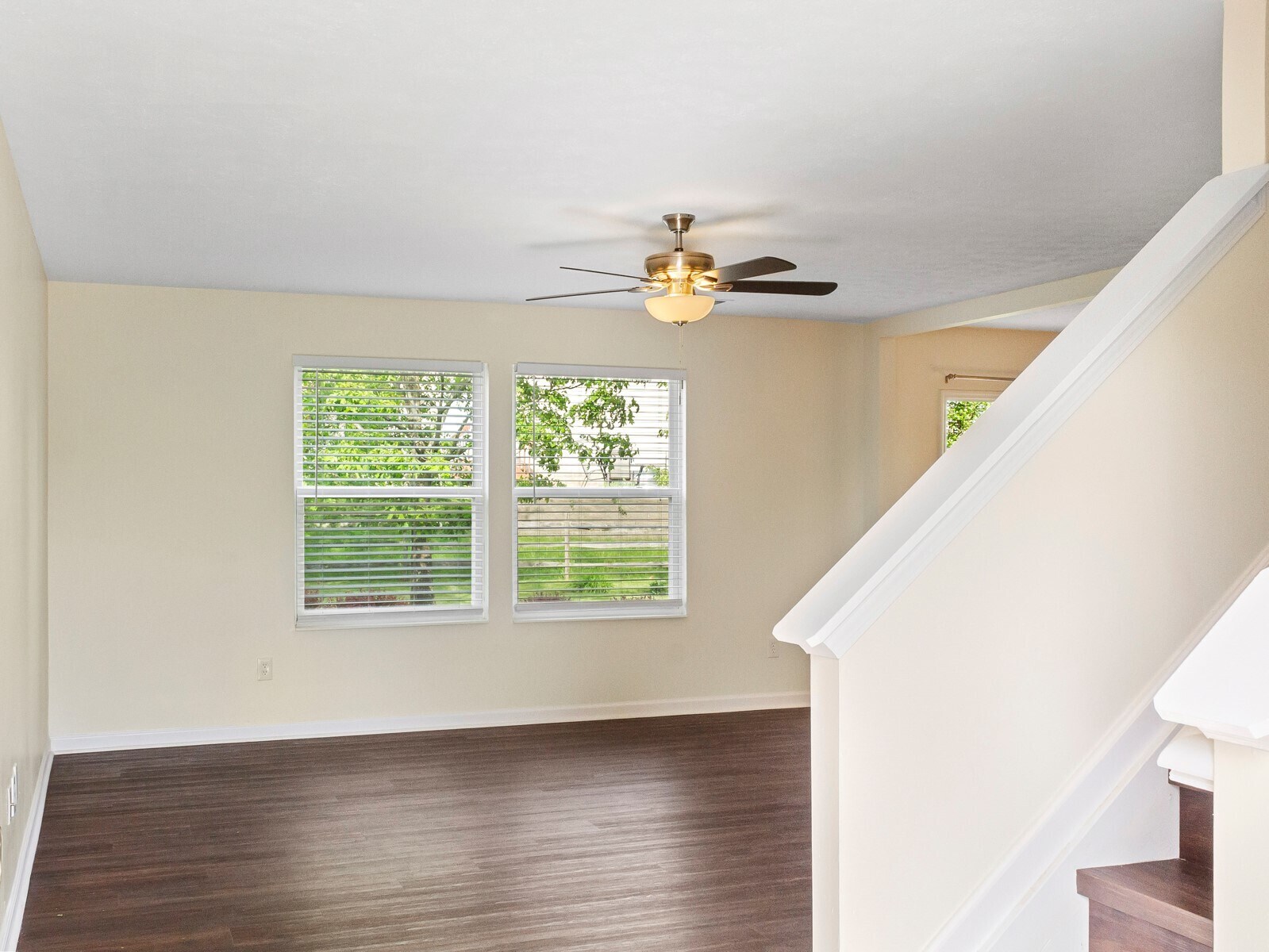 Building Photo - 7694 Hillsdowne Cir