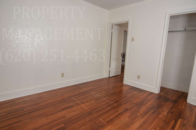 Building Photo - 2 Bedroom, 1 Bath