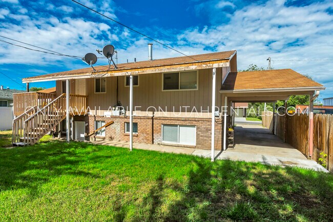 Building Photo - 187 S 300 W
