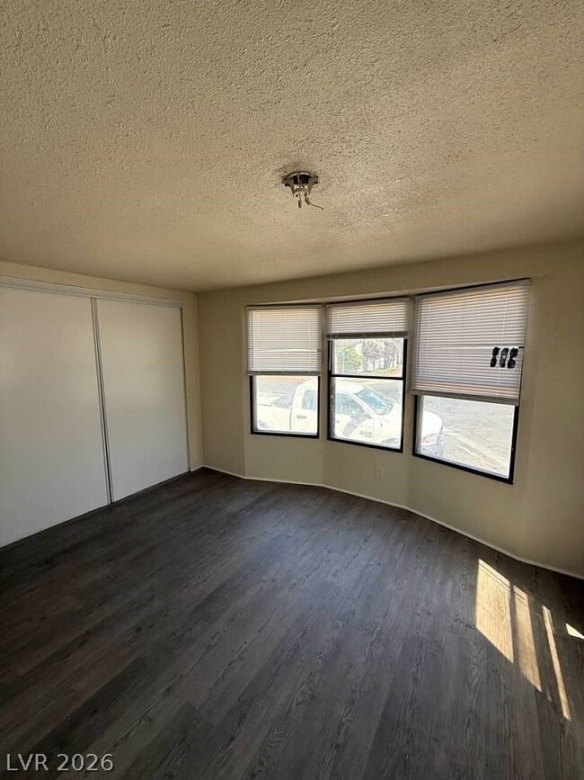 Building Photo - 5051 Sitka Ln