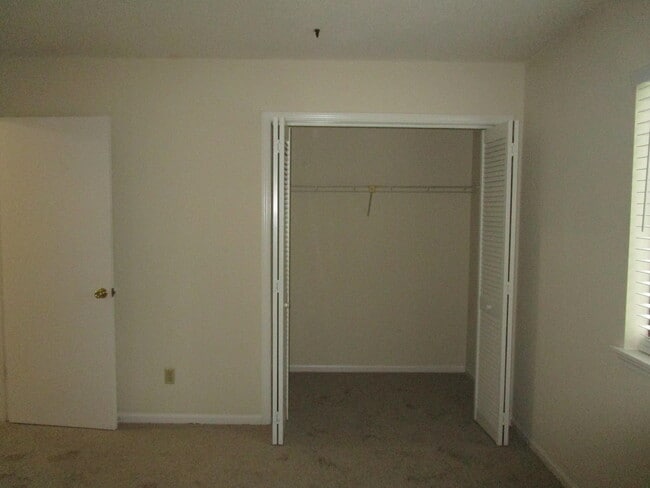 Building Photo - 700 Archdale Dr