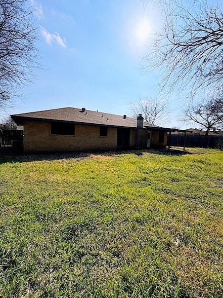 Building Photo - 607 Springtime Dr