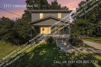 Building Photo - 1213 Lewison Ave NE